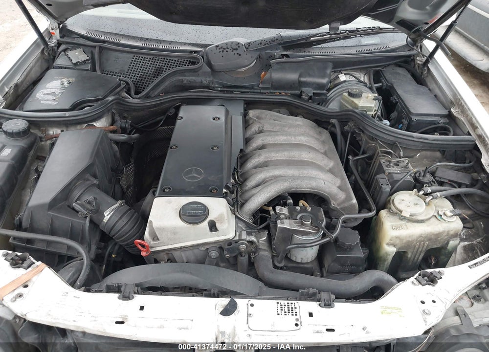 1999 MERCEDES-BENZ E 300 DIESEL VIN: WDBJF25H5XA929133