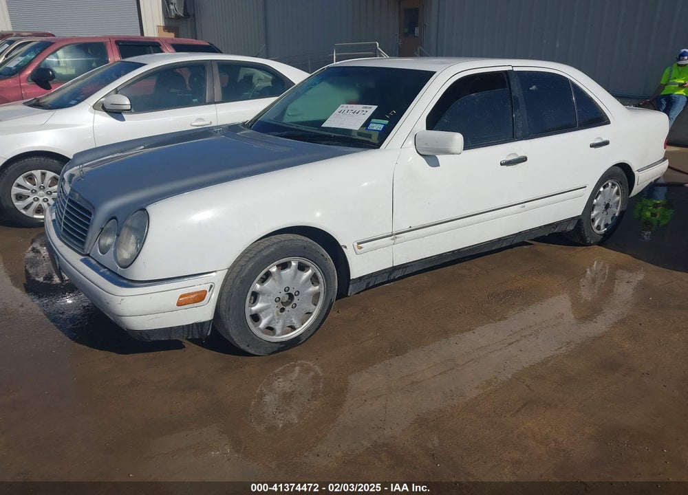 1999 MERCEDES-BENZ E 300 DIESEL VIN: WDBJF25H5XA929133