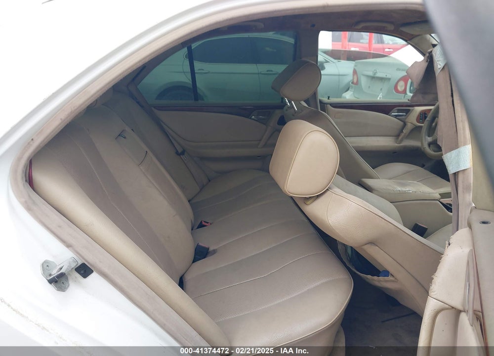 1999 MERCEDES-BENZ E 300 DIESEL VIN: WDBJF25H5XA929133