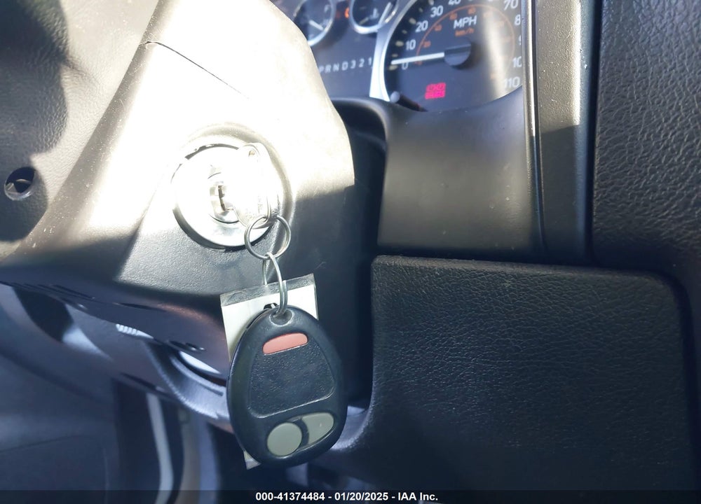2007 HUMMER H3 SUV VIN: 5GTDN13E378164119