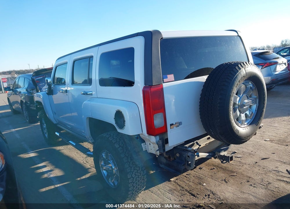 2007 HUMMER H3 SUV VIN: 5GTDN13E378164119