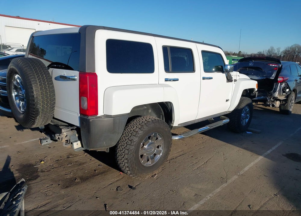 2007 HUMMER H3 SUV VIN: 5GTDN13E378164119