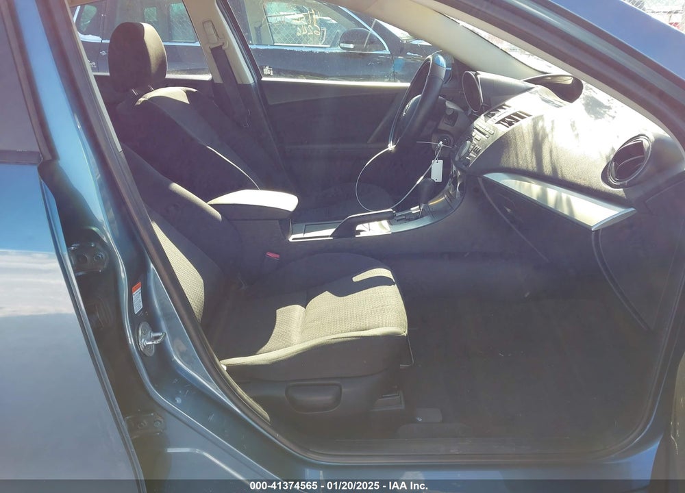 2010 MAZDA 3 I TOURING VIN: JM1BL1SFXA1205926