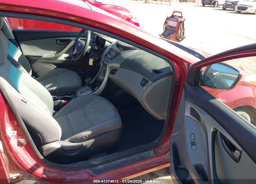 2013 HYUNDAI ELANTRA VIN: 5NPDH4AE5DH441918