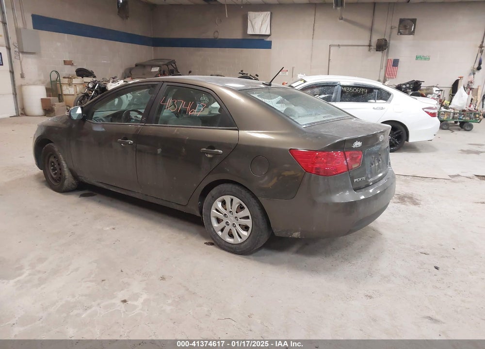 2010 KIA FORTE EX VIN: KNAFU4A21A5245607