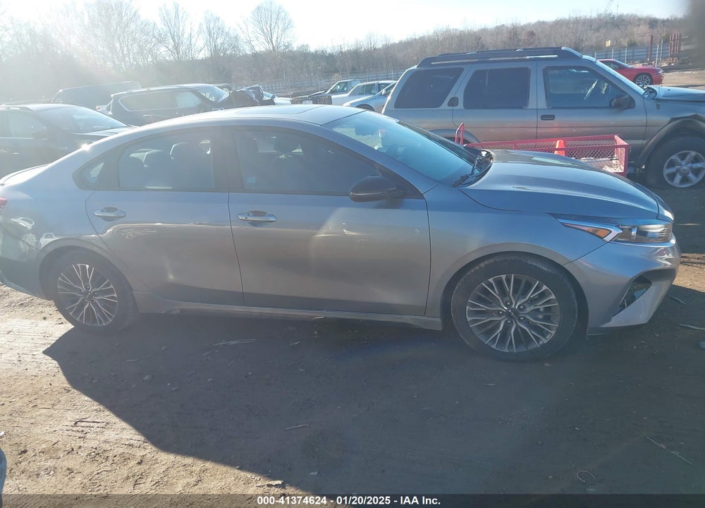 2024 KIA FORTE VIN: 3KPF54AD9RE690887