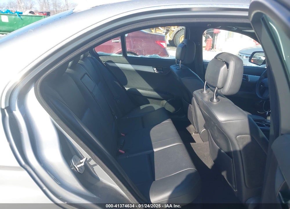 2008 MERCEDES-BENZ C CLASS VIN: WDDGF81X88F062588