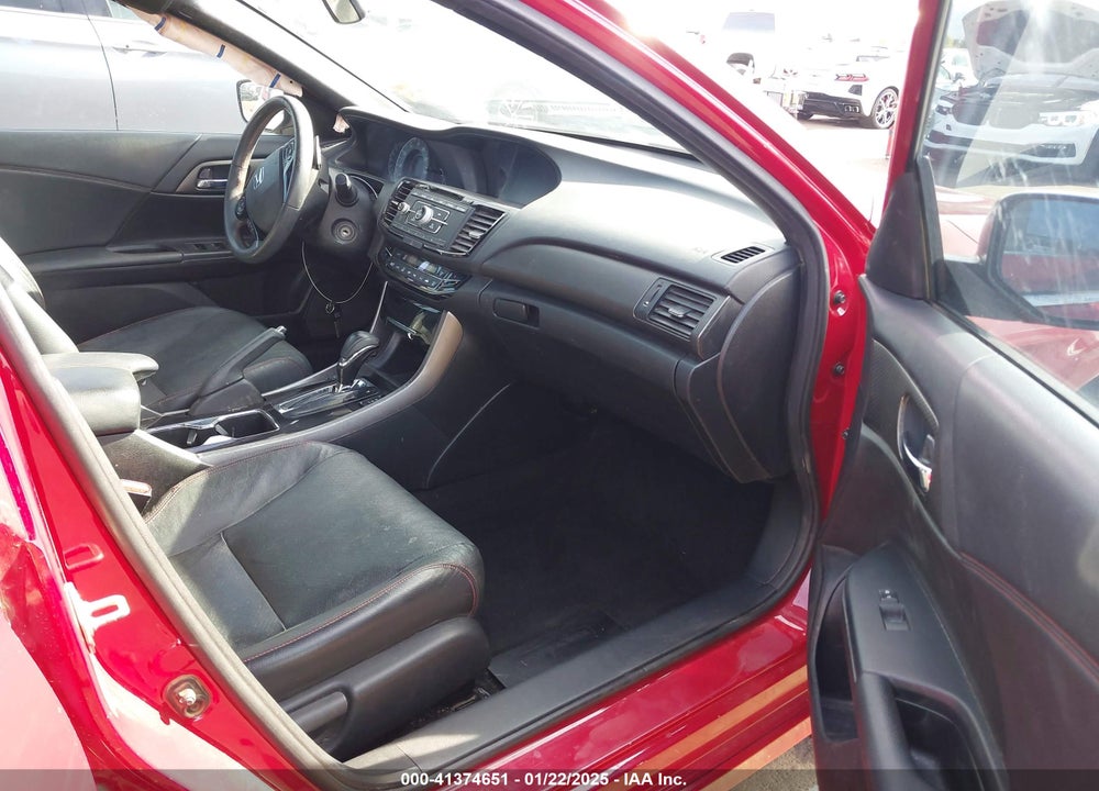 2017 HONDA ACCORD VIN: 1HGCR2F1XHA240002