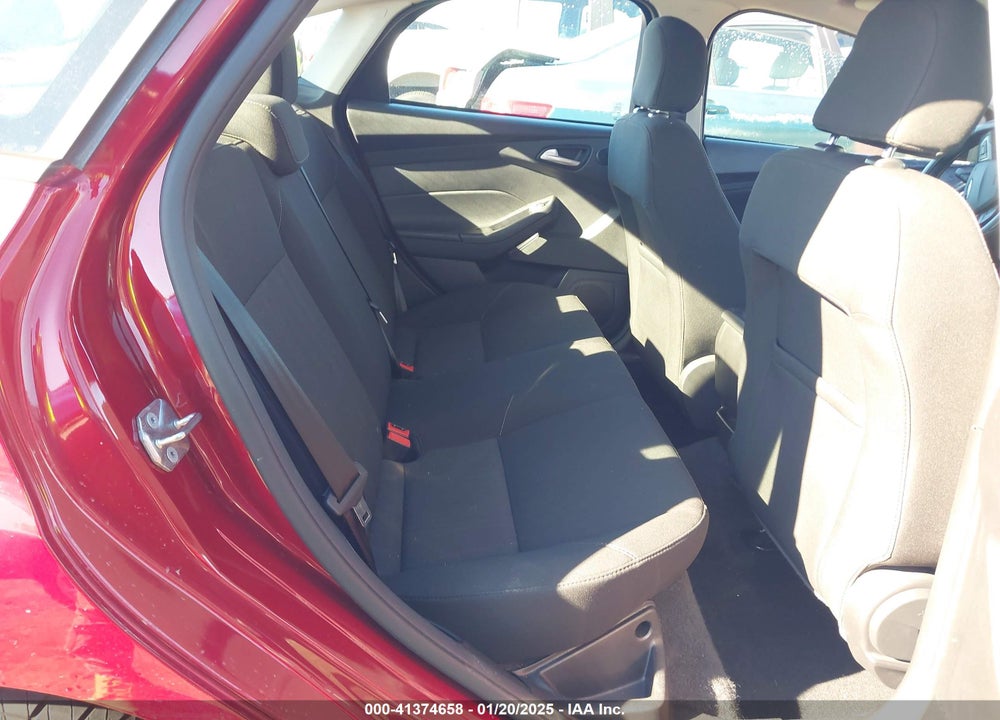 2017 FORD FOCUS SEL VIN: 1FADP3H29HL322415