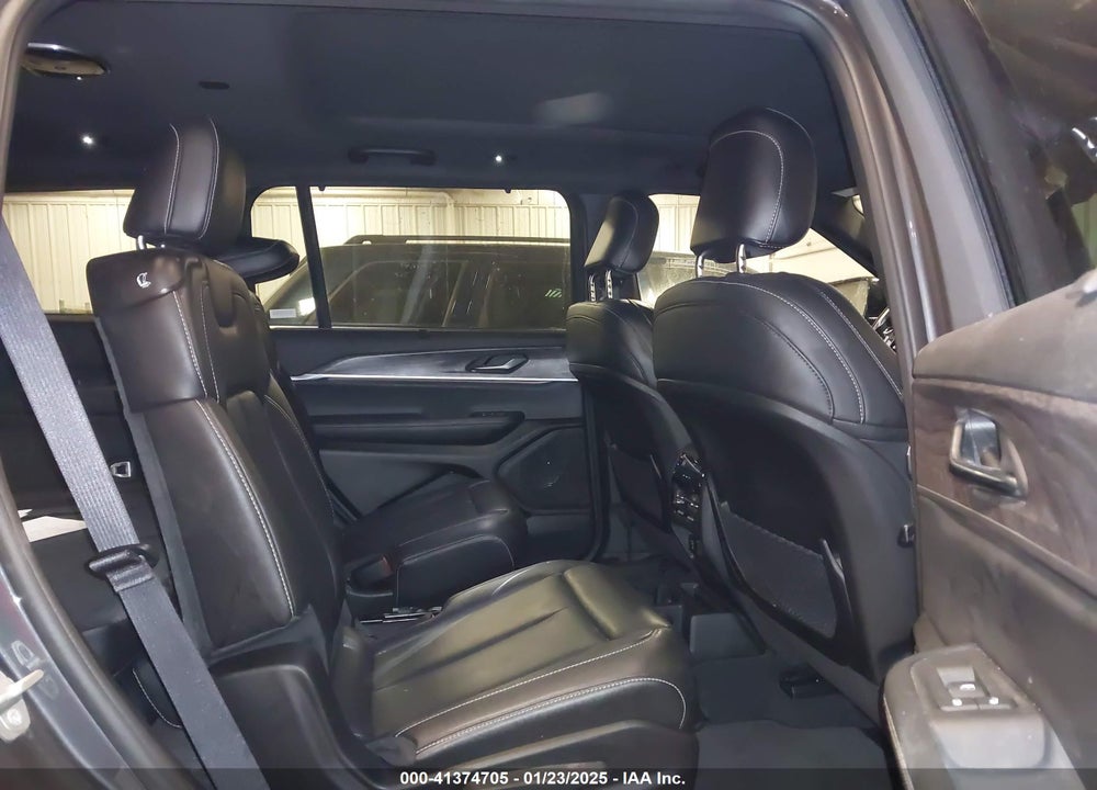 2024 JEEP GRAND CHEROKEE L VIN: 1C4RJKBG6R8549551