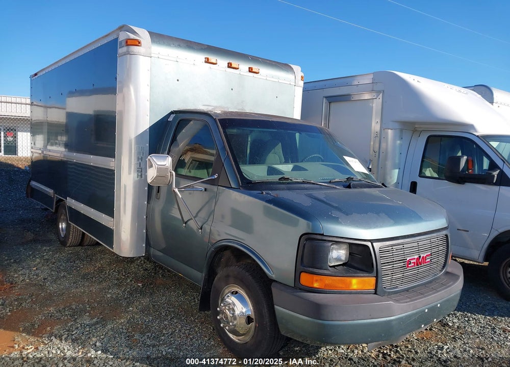 2003 GMC SAVANA CUTAWAY STANDARD W/C7A VIN: 1GDHG31U031900599