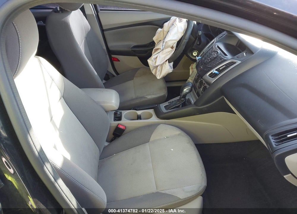 2014 FORD FOCUS VIN: 1FADP3F26EL245517