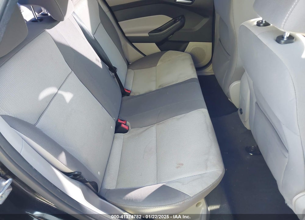 2014 FORD FOCUS VIN: 1FADP3F26EL245517