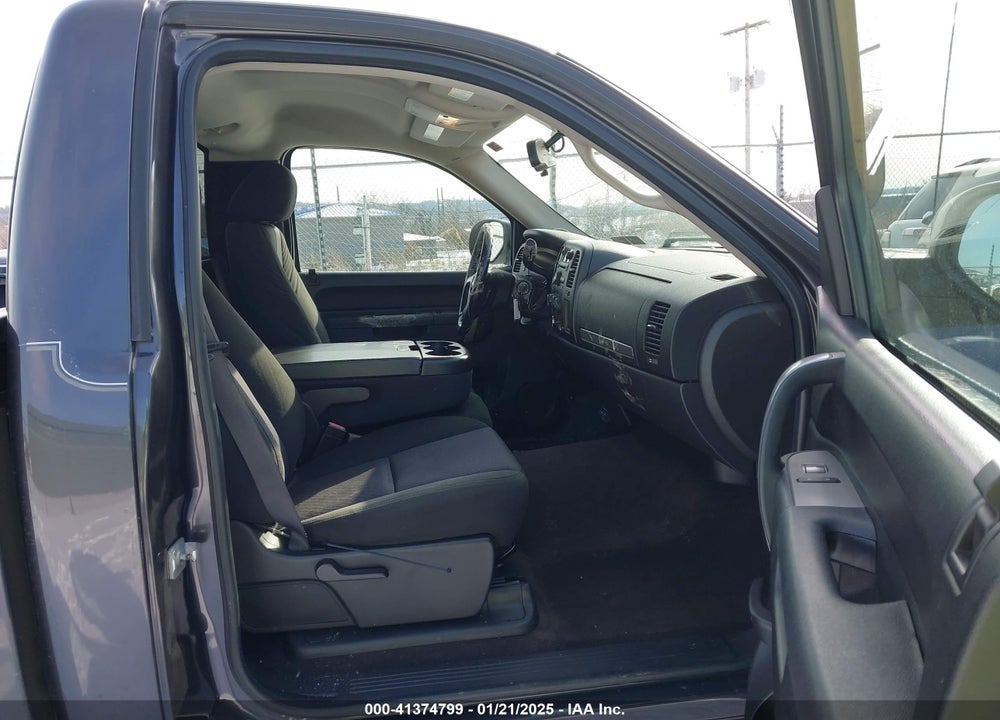 2010 CHEVROLET SILVERADO 1500 VIN: 1GCPKSE07AZ265542