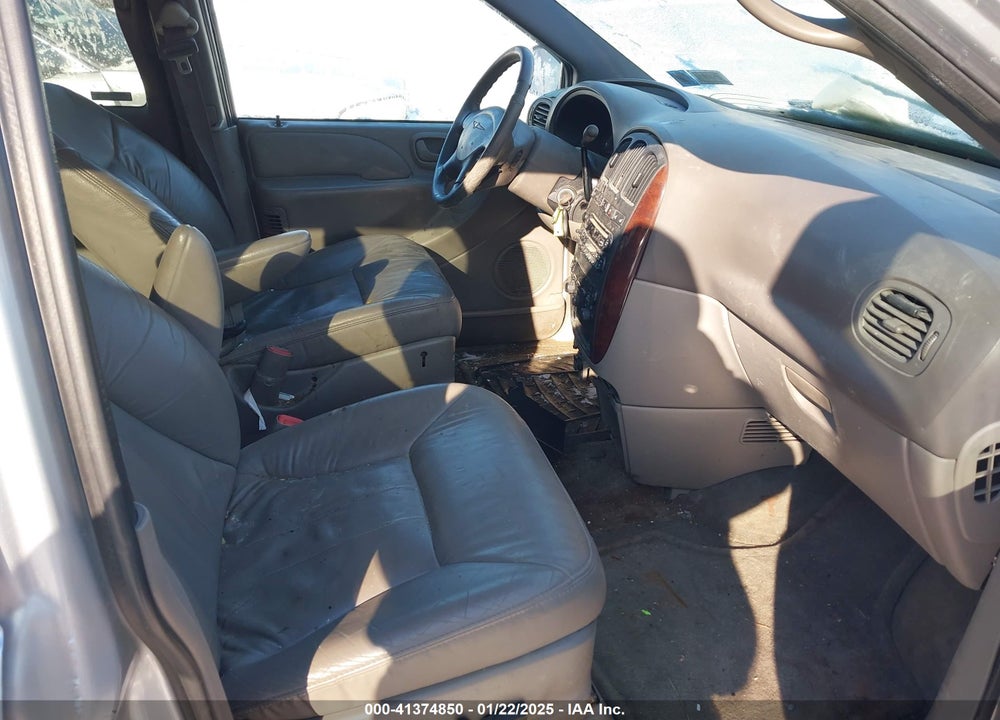 2001 CHRYSLER TOWN & COUNTRY LXI VIN: 2C4GT54LX1R339931