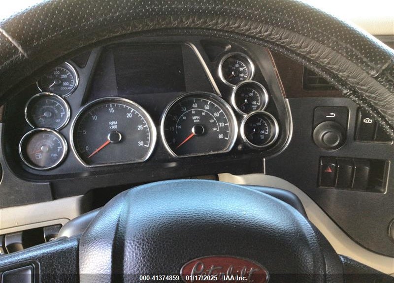 2018 PETERBILT 579 VIN: 1XPBDP9XXJD457736