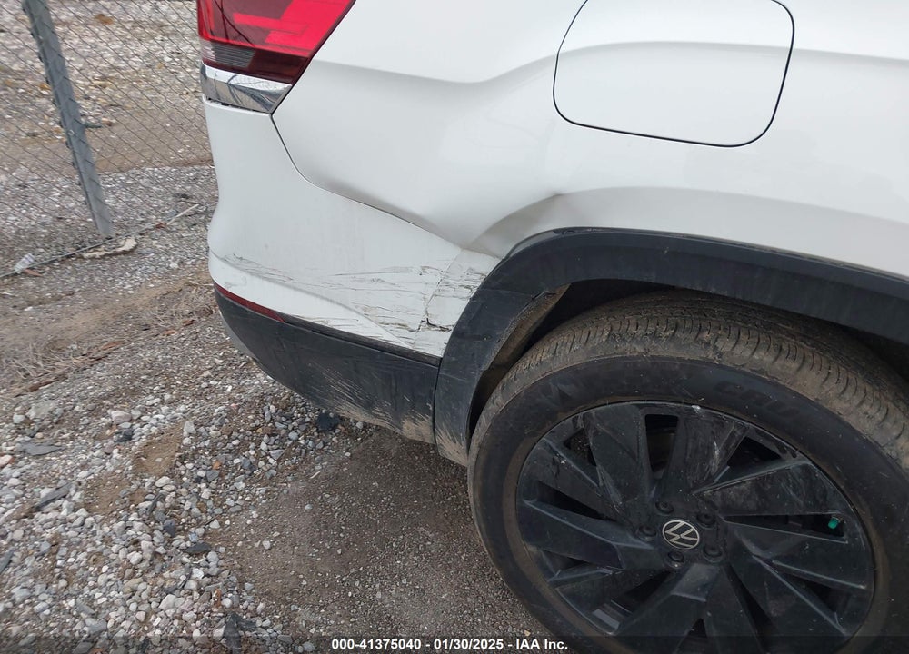 2024 VOLKSWAGEN ATLAS VIN: 1V2JR2CA1RC579472