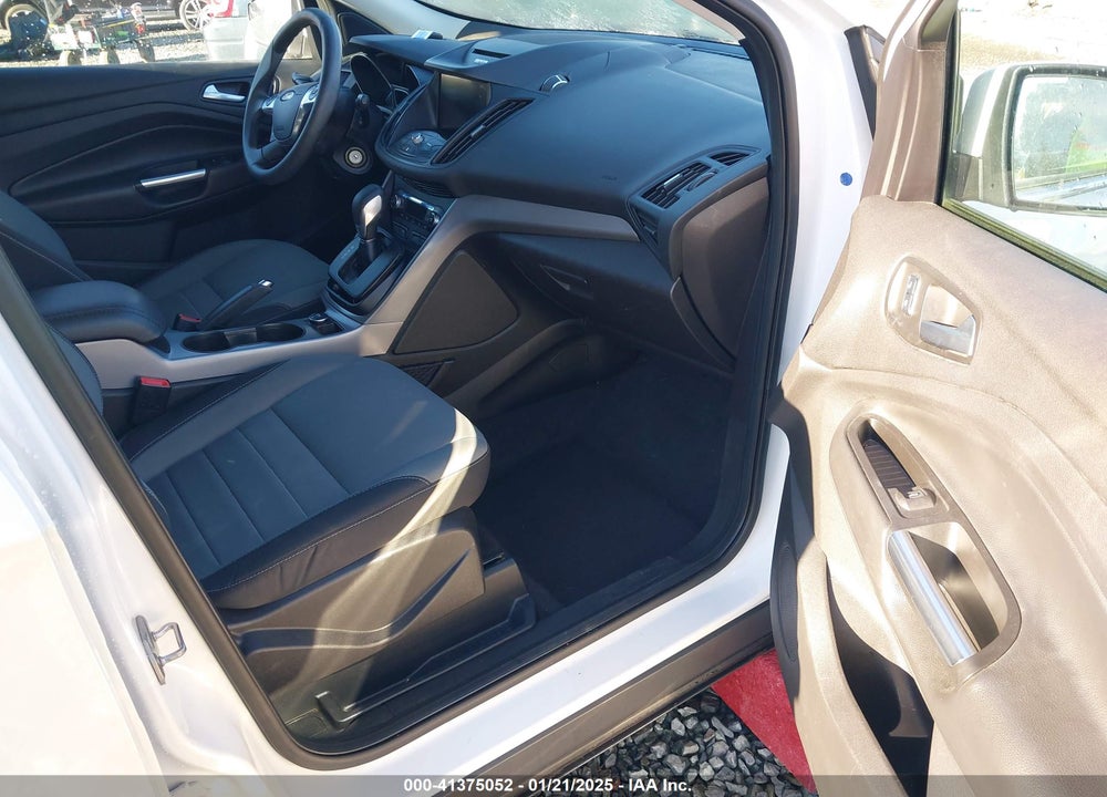 2015 FORD ESCAPE SE VIN: 1FMCU9GXXFUA26076