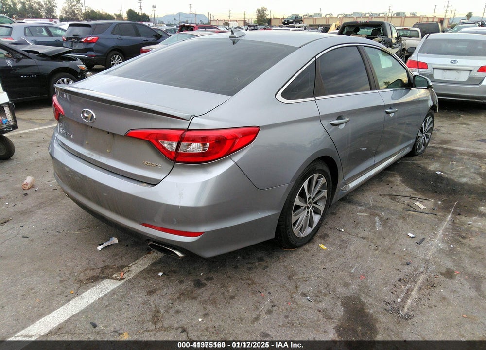 2015 HYUNDAI SONATA VIN: 5NPE34AF1FH045287