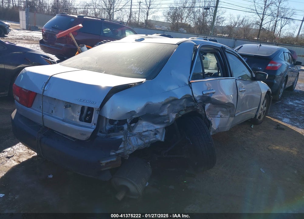 2005 HONDA ACCORD 2.4 EX VIN: 1HGCM55895A082553