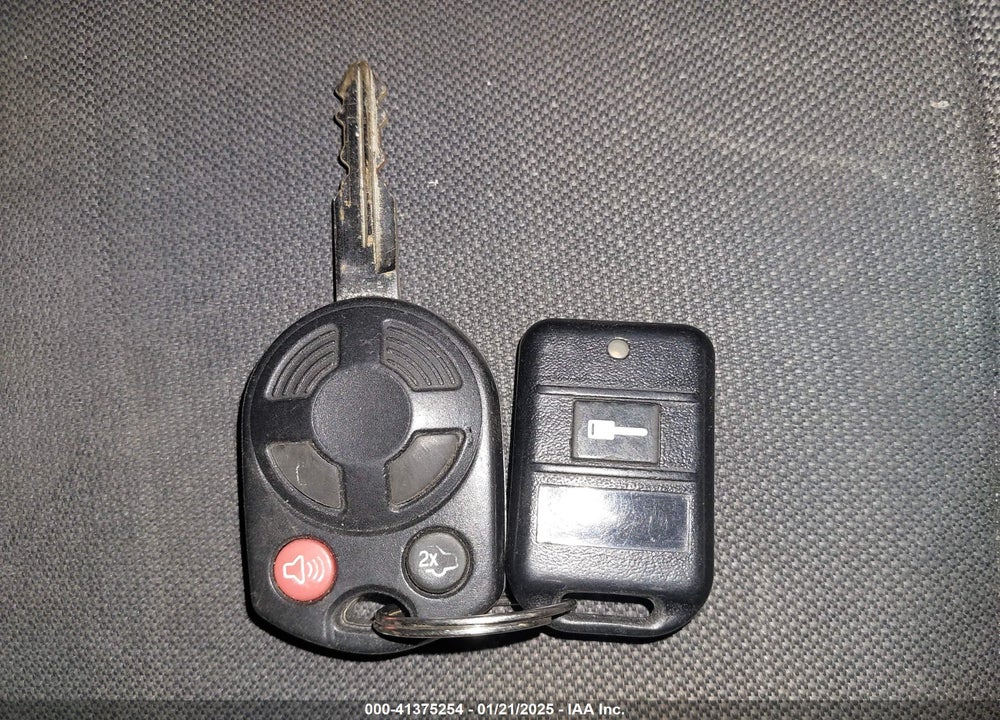 2010 FORD ESCAPE XLT VIN: 1FMCU9D76AKD09082