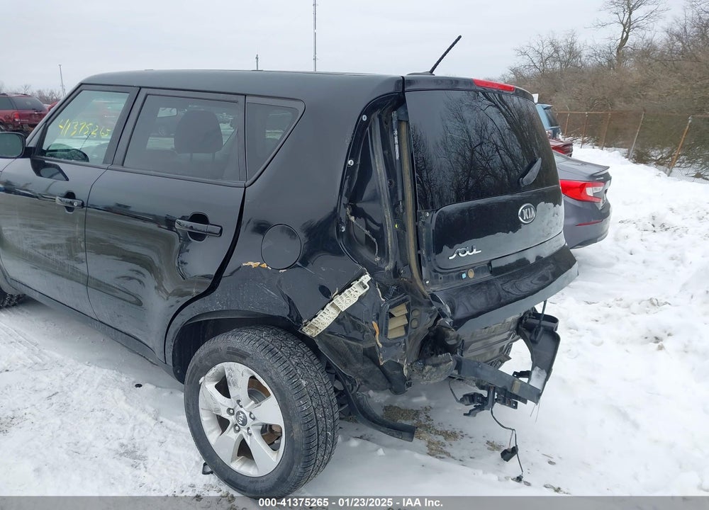 2017 KIA SOUL VIN: KNDJN2A28H7495584