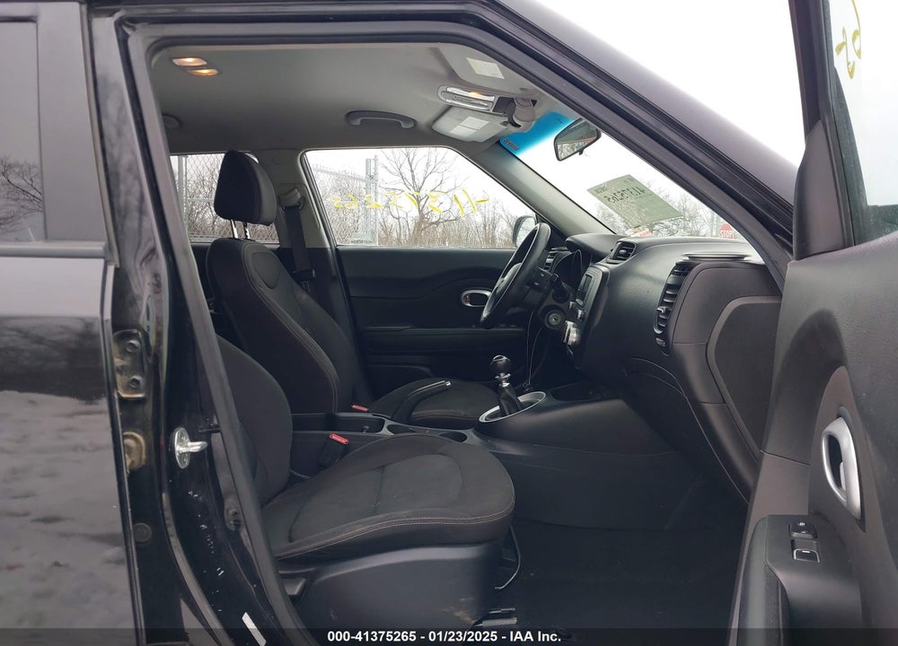 2017 KIA SOUL VIN: KNDJN2A28H7495584