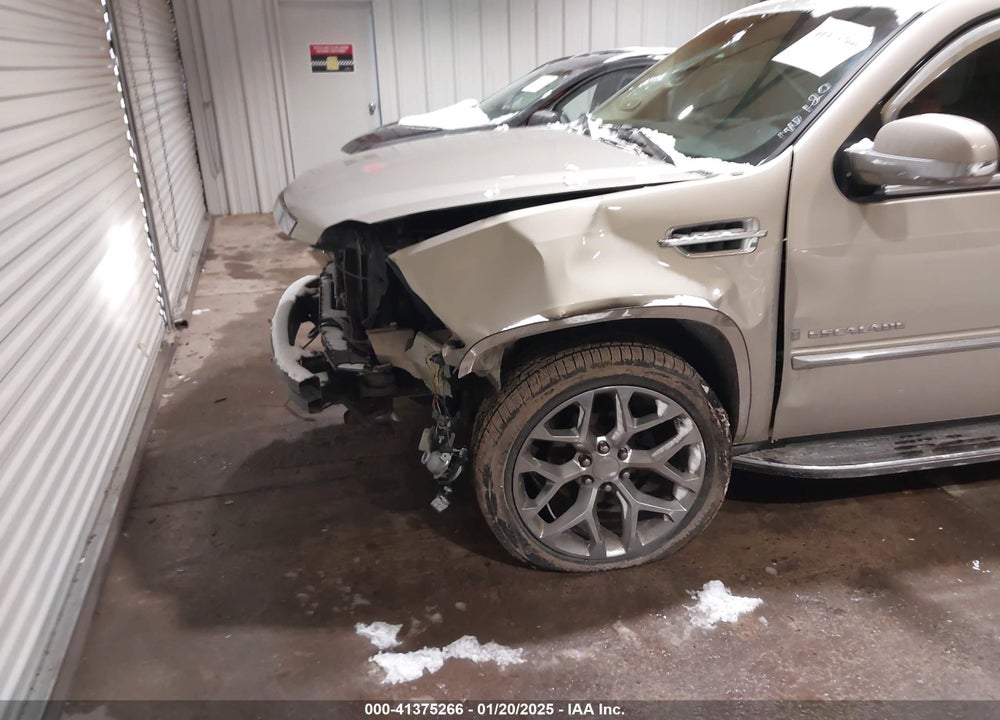 2007 CADILLAC ESCALADE STANDARD VIN: 1GYFK638X7R304171