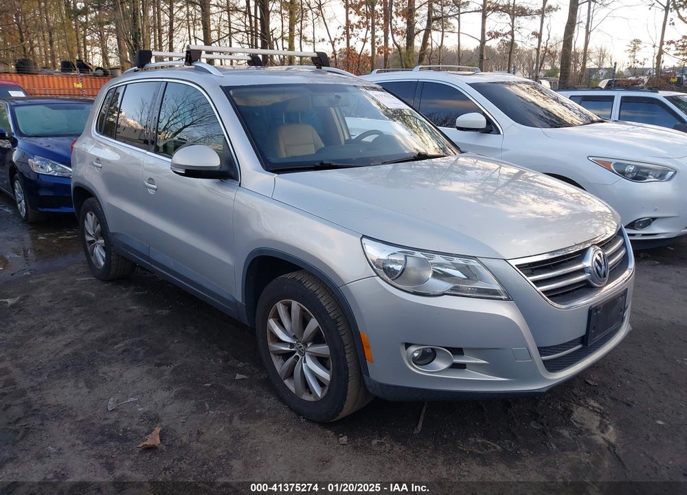 2011 VOLKSWAGEN TIGUAN SE VIN: WVGAV7AX5BW502587