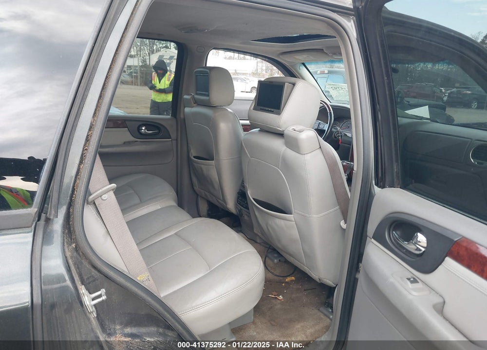 2006 GMC ENVOY DENALI VIN: 1GKET63M562212764