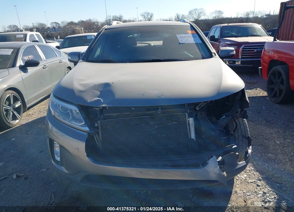 2014 KIA SORENTO LX VIN: 5XYKT4A68EG540322