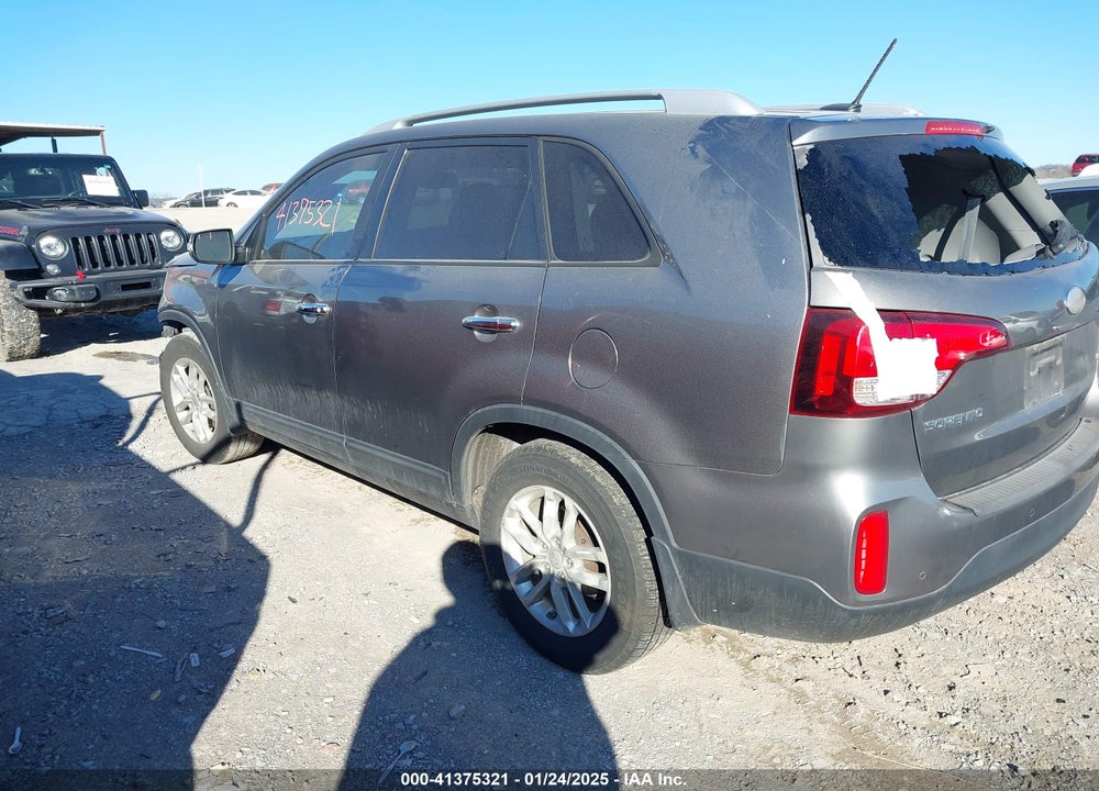 2014 KIA SORENTO LX VIN: 5XYKT4A68EG540322