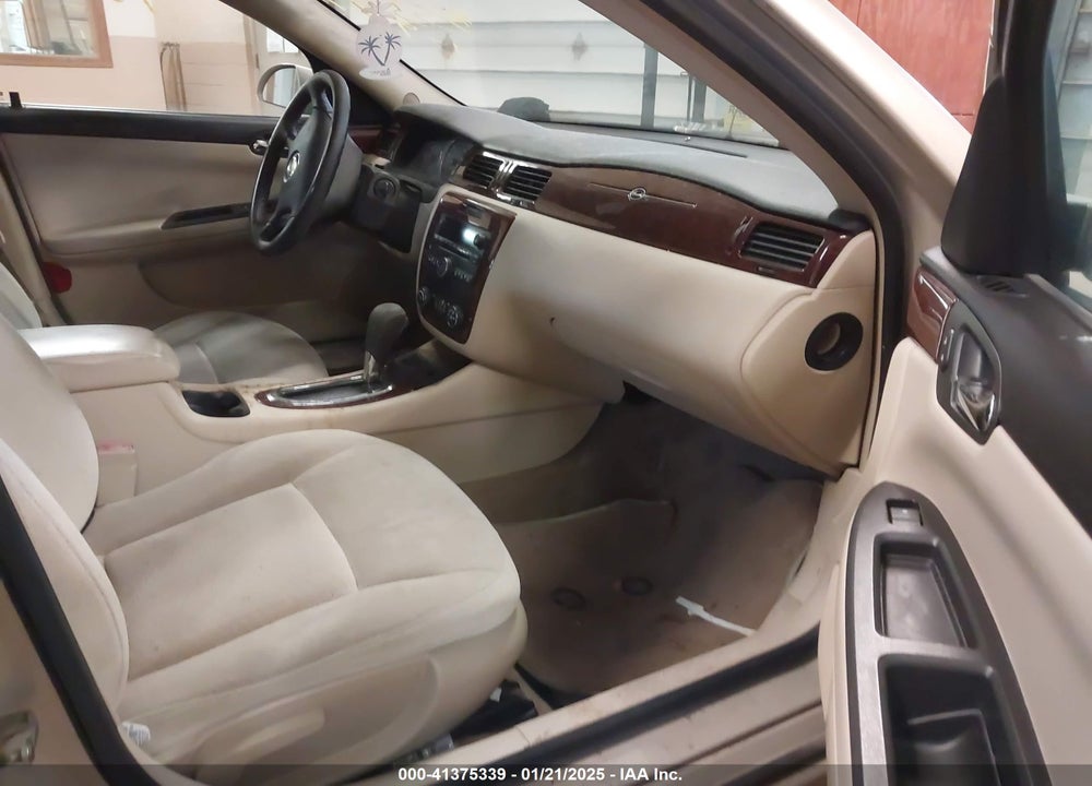 2011 CHEV IMPALA VIN: 2G1WG5EK8B1196458