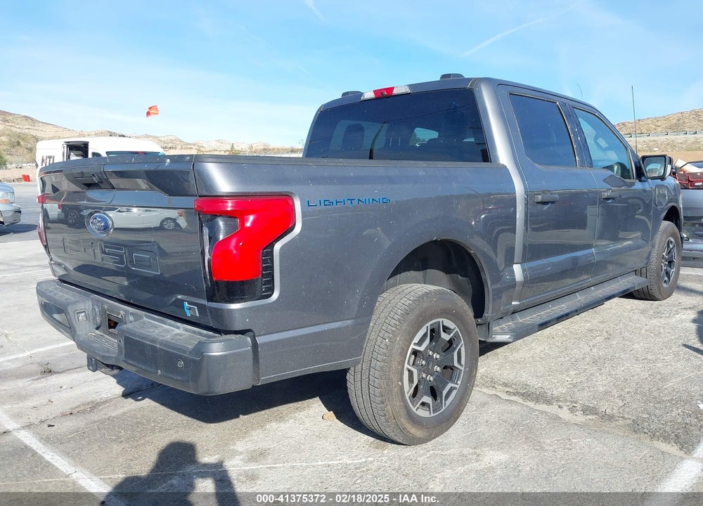 2022 FORD F-150 LIGHTNING VIN: 1FTVW1EL8NWG09452