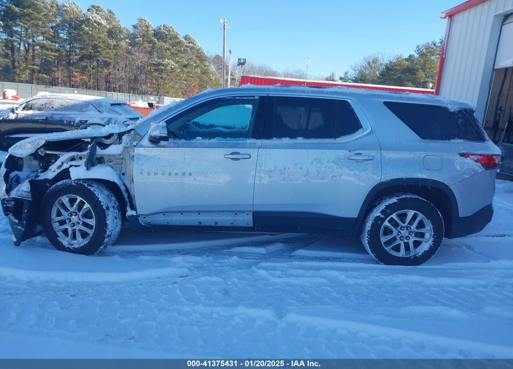 2018 CHEVROLET TRAVERSE 1LT VIN: 1GNEVGKW8JJ110038