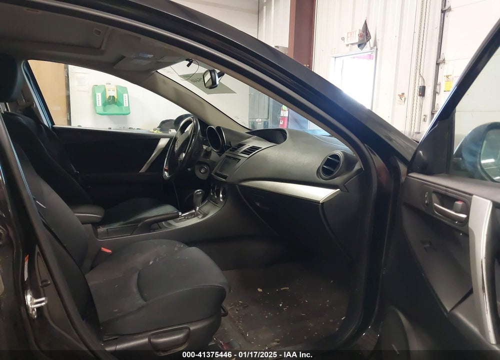 2010 MAZDA 3 S SPORT VIN: JM1BL1S62A1352564