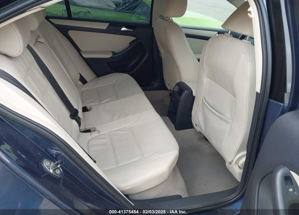 2011 VOLKSWAGEN JETTA VIN: 3VWDX7AJ9BM321481