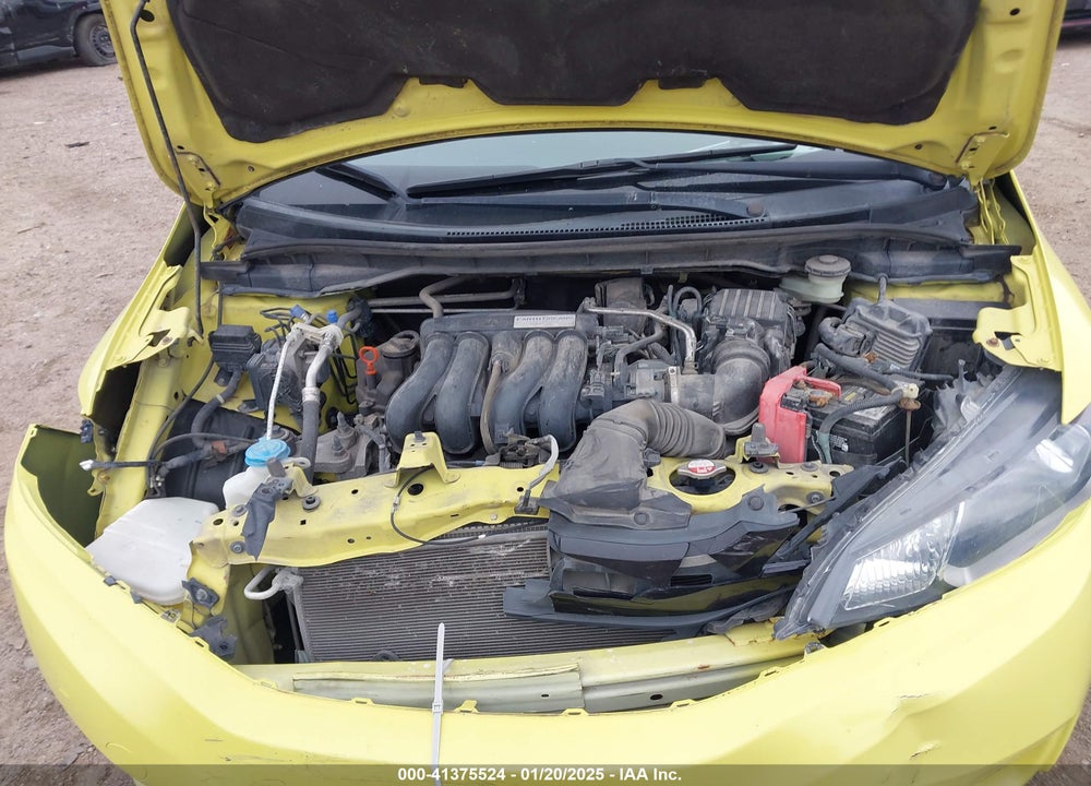 2015 HONDA FIT VIN: 3HGGK5G50FM759682