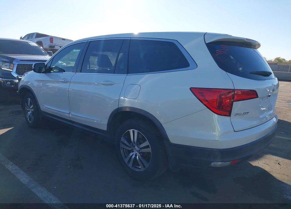 2017 HONDA PILOT EX VIN: 5FNYF5H36HB018688