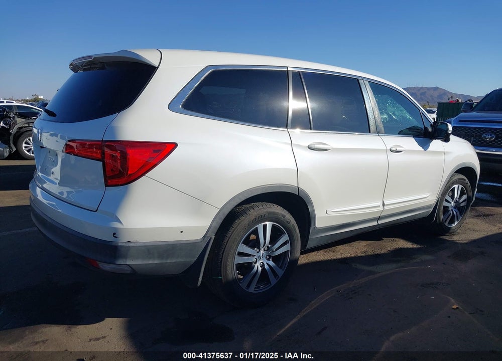 2017 HONDA PILOT EX VIN: 5FNYF5H36HB018688