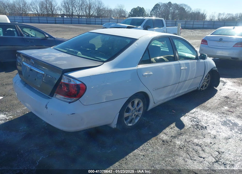 2005 TOYOTA CAMRY XLE V6 VIN: 4T1BF30K15U089356