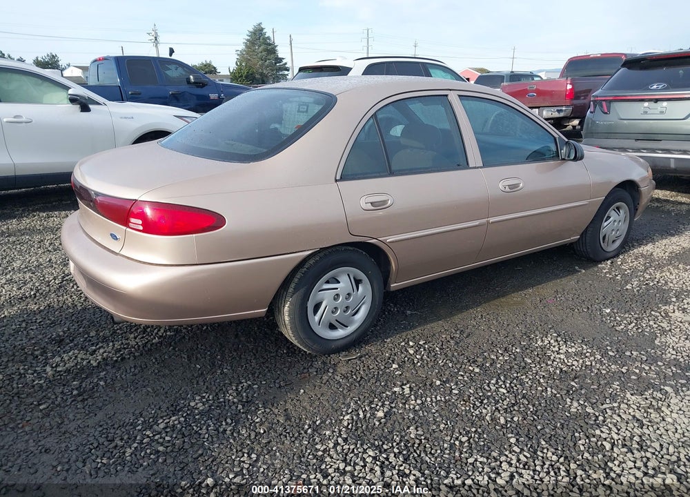 1999 FORD ESCORT SE VIN: 1FAFP13P5XW251551