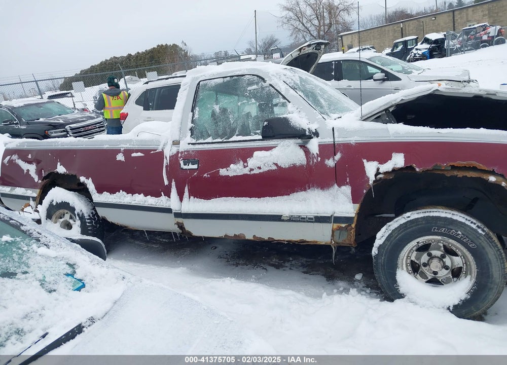 1996 CHEVROLET GMT-400 C1500 VIN: 1GCEC14RXTZ214702