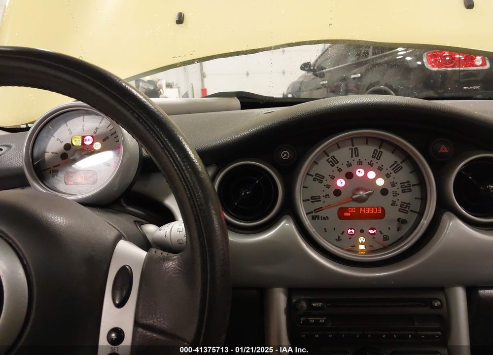 2002 MINI COOPER VIN: WMWRC33402TC37278