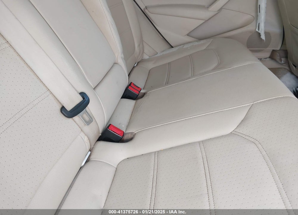 2013 VOLKSWAGEN PASSAT 2.0L TDI SE VIN: 1VWBN7A3XDC124614