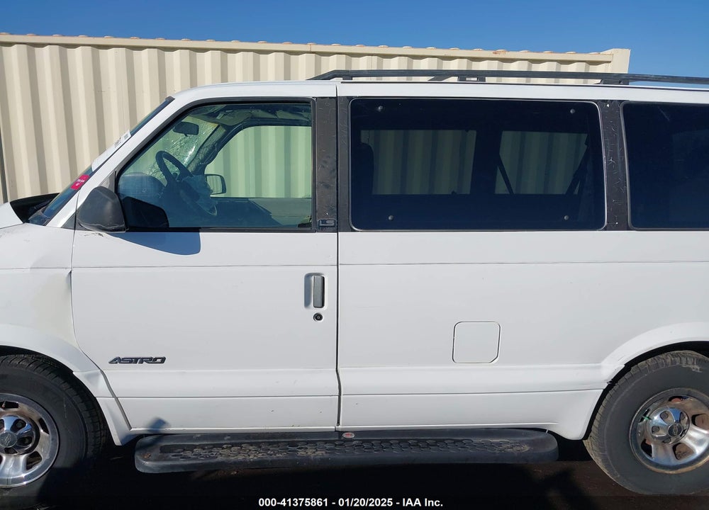 2001 CHEVROLET ASTRO LS VIN: 1GNDM19W01B150156