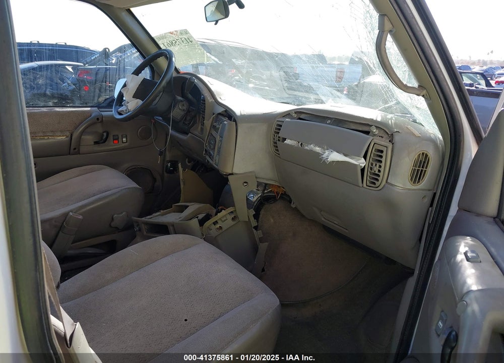 2001 CHEVROLET ASTRO LS VIN: 1GNDM19W01B150156