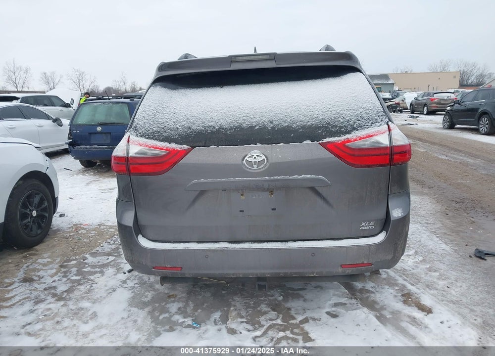 2020 TOYOTA SIENNA XLE PREMIUM VIN: 5TDDZ3DC8LS240329