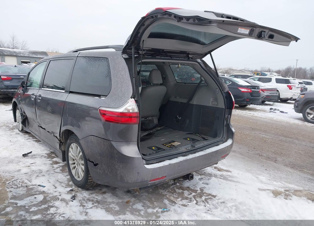 2020 TOYOTA SIENNA XLE PREMIUM VIN: 5TDDZ3DC8LS240329