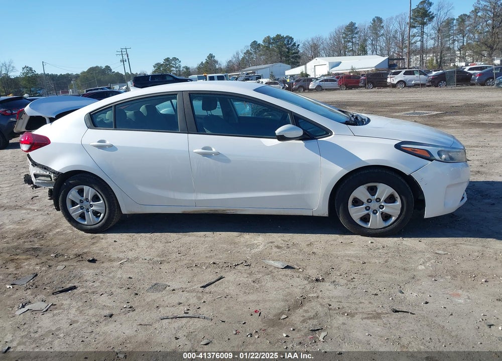 2017 KIA FORTE LX VIN: 3KPFL4A78HE046330